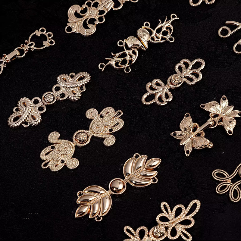 5pcs Retro โลหะปุ่มเสื้อสเวตเต - Flower Frog Pin บทวิจารณ์และราคา